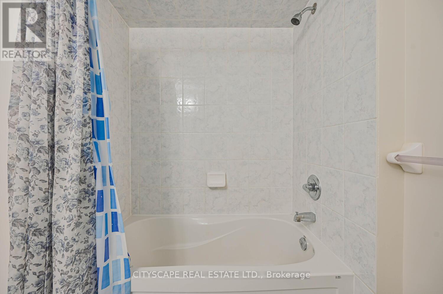 3938 Burdette Terrace, Mississauga, Ontario  L5M 0J2 - Photo 40 - W12475430