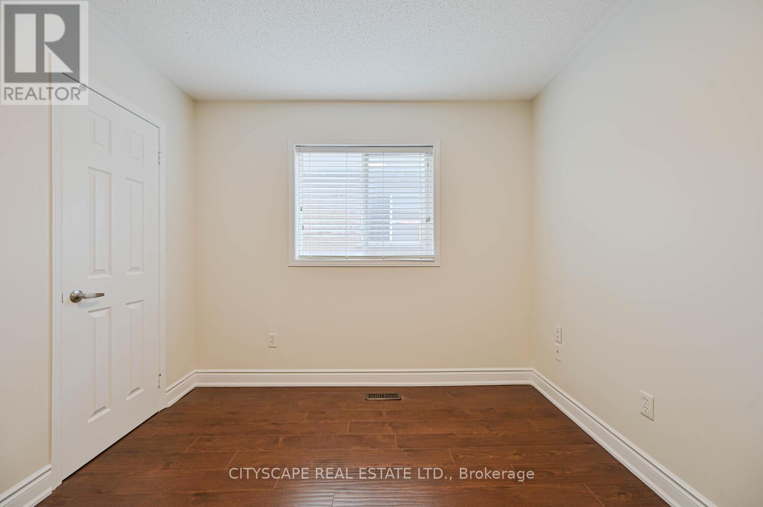 3938 Burdette Terrace, Mississauga, Ontario  L5M 0J2 - Photo 44 - W12475430