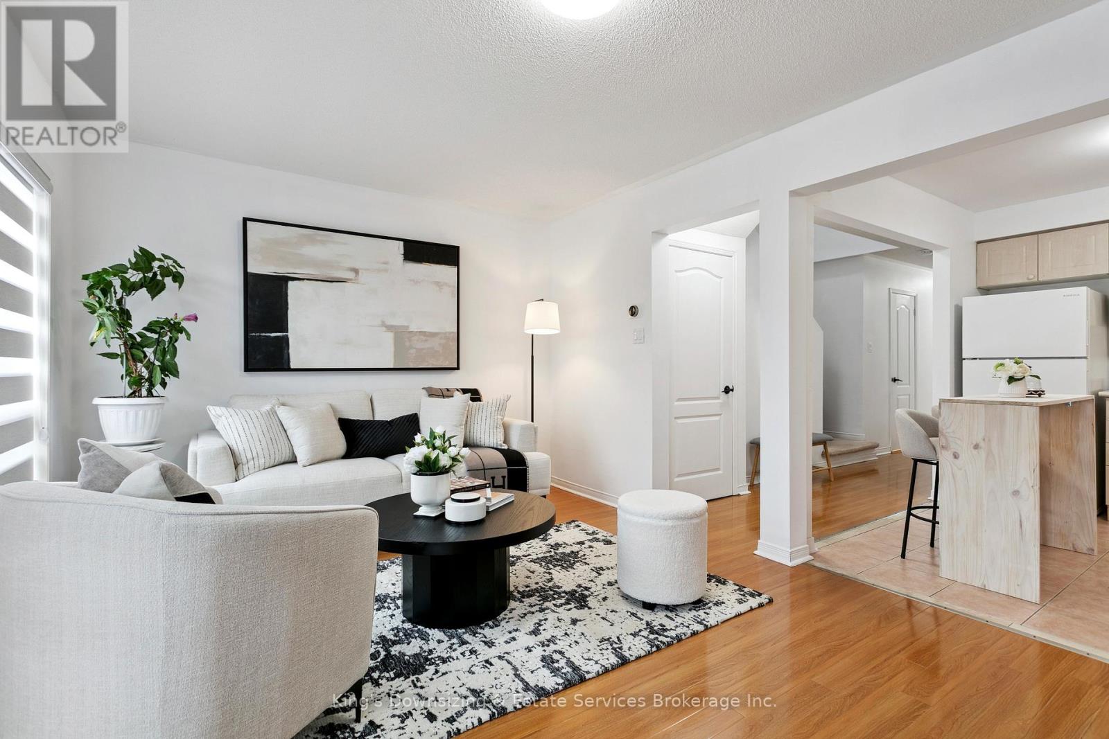 42 Lake Louise Drive, Brampton (Fletcher's Meadow), Ontario  L6X 4W5 - Photo 8 - W12475466