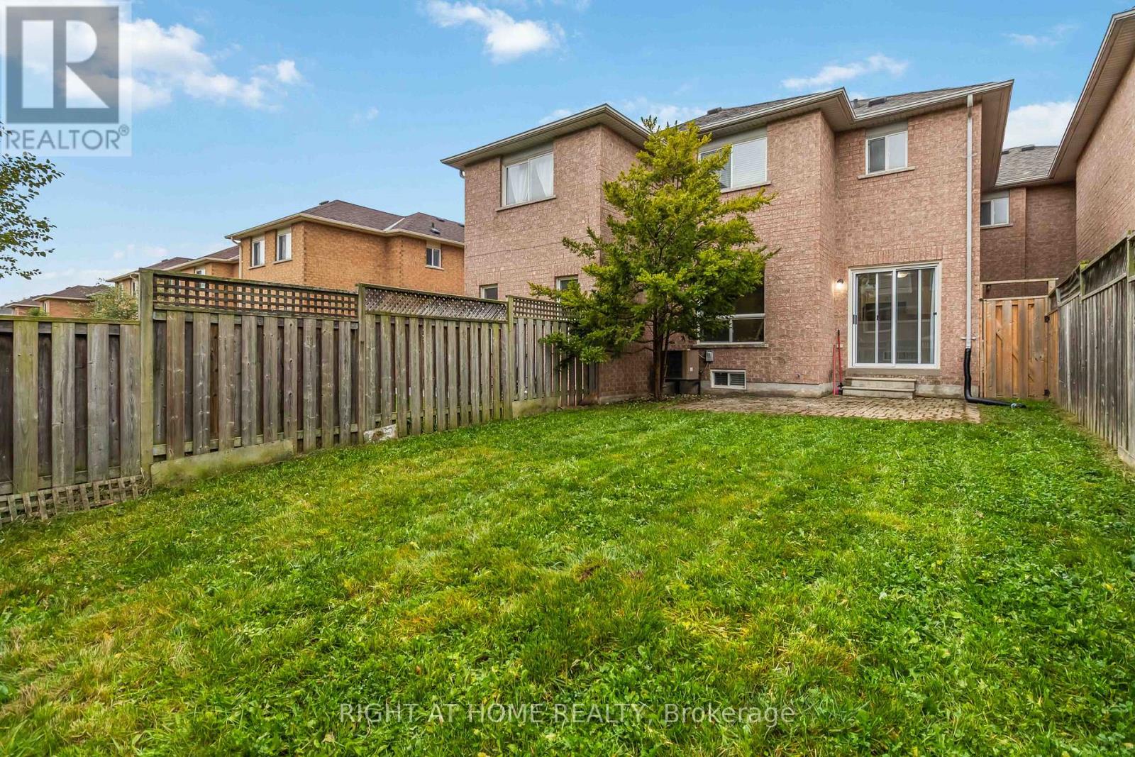 2466 Newcastle Crescent, Oakville, Ontario  L6M 4P3 - Photo 28 - W12475473