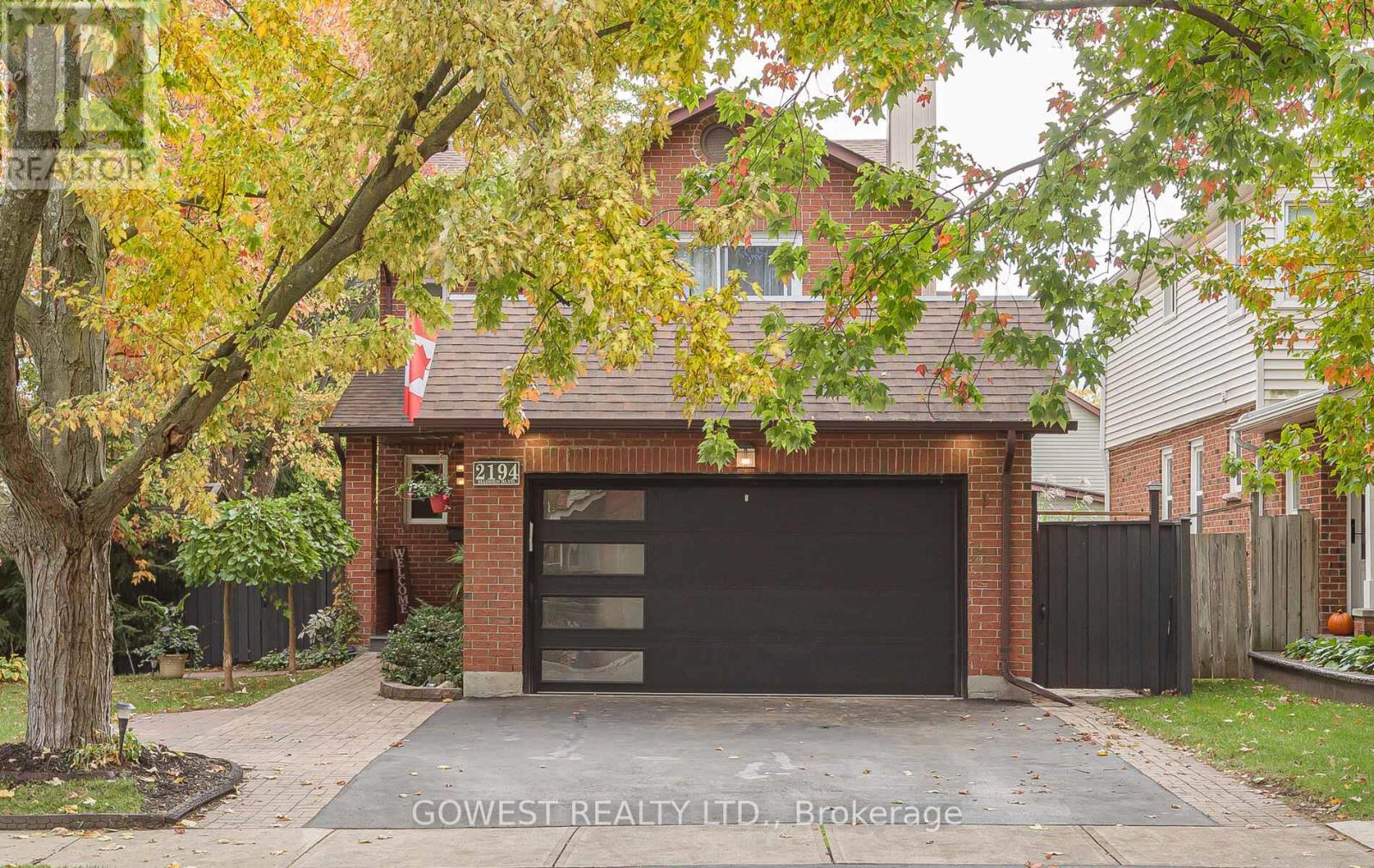 2194 MADDEN BOULEVARD, Oakville, Ontario
