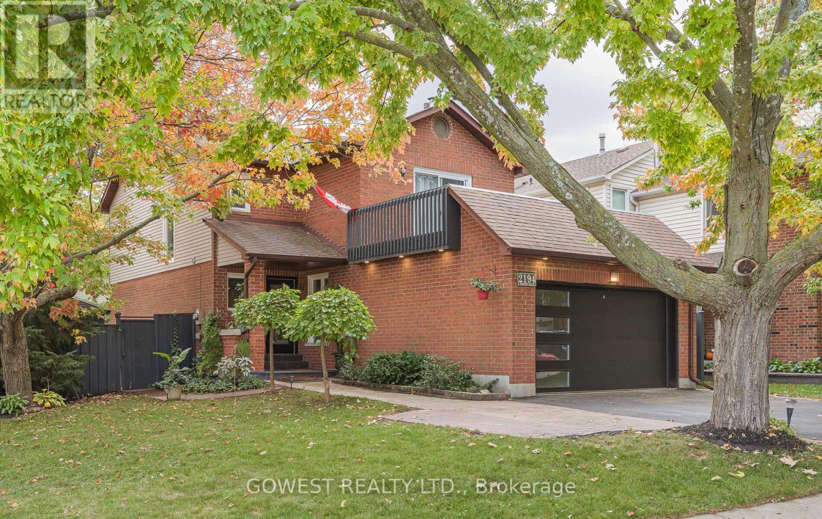 2194 Madden Boulevard, Oakville, Ontario  L6H 3M2 - Photo 2 - W12475513