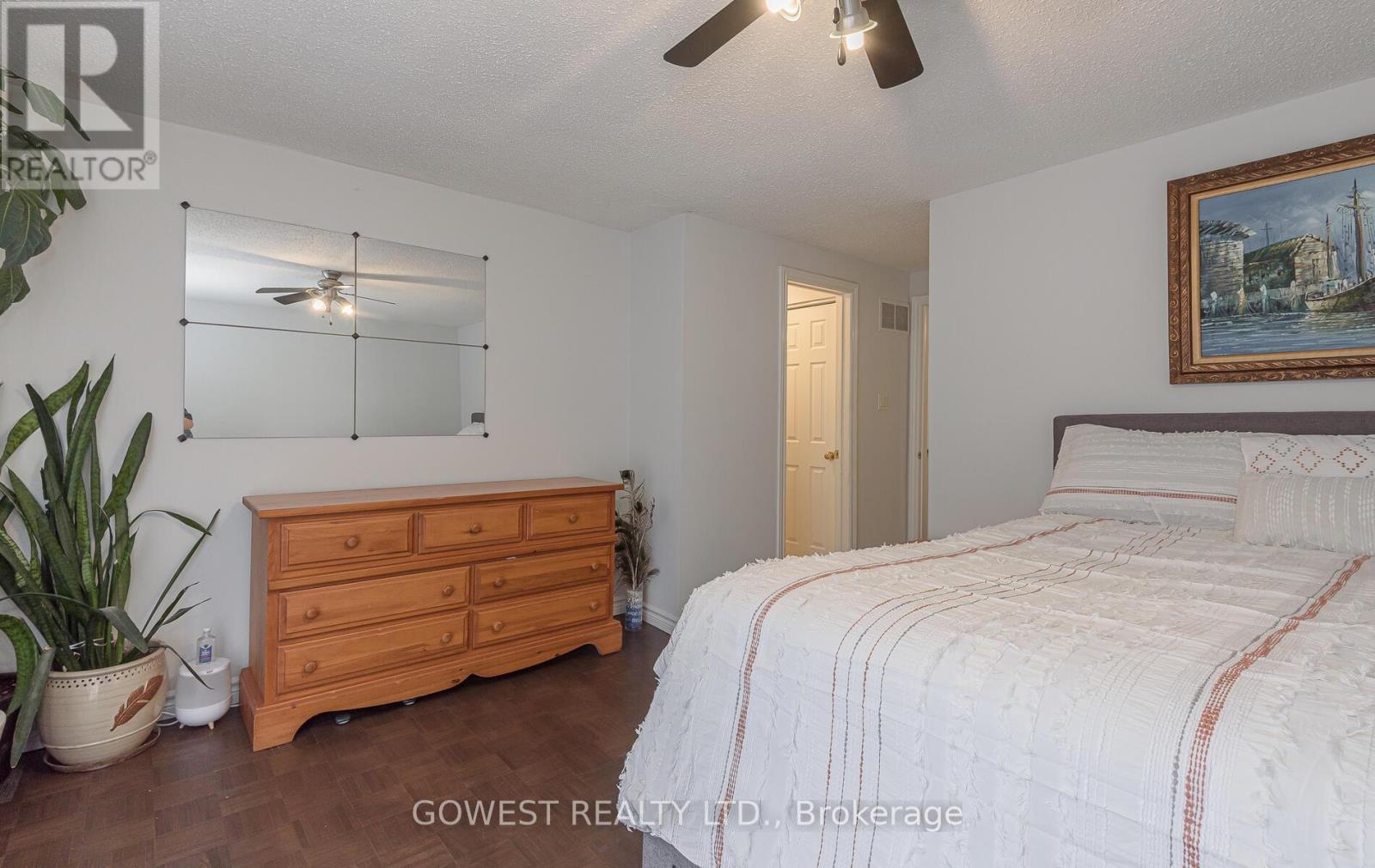 2194 Madden Boulevard, Oakville, Ontario  L6H 3M2 - Photo 23 - W12475513