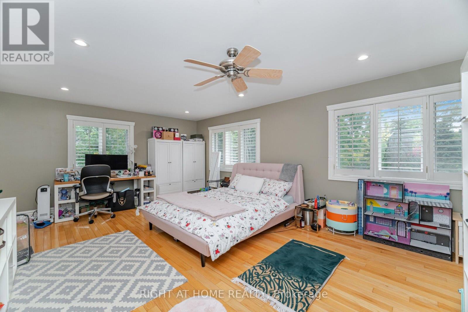 2154 Oneida Crescent, Mississauga, Ontario  L5C 1V6 - Photo 28 - W12475517