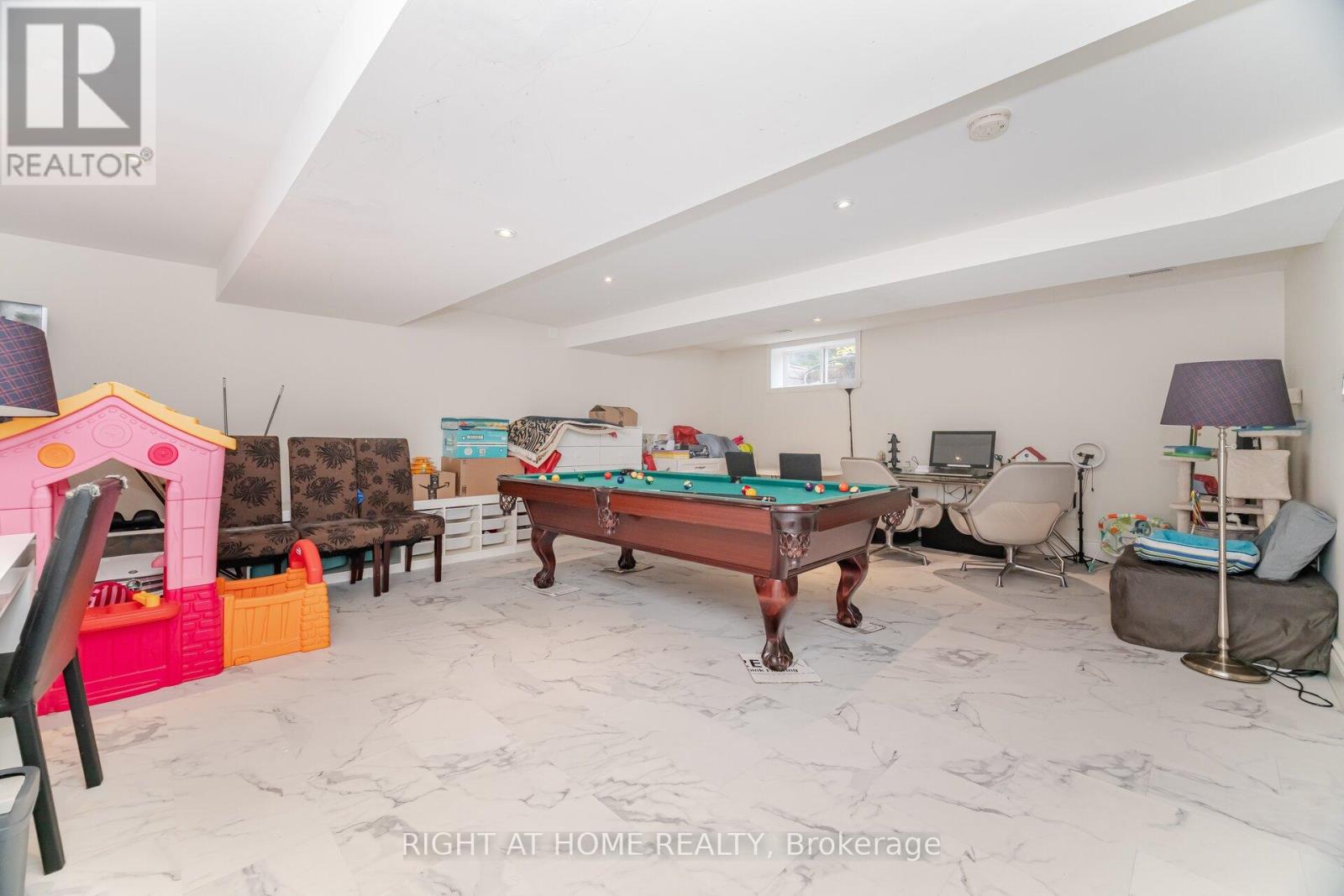 2154 Oneida Crescent, Mississauga, Ontario  L5C 1V6 - Photo 39 - W12475517