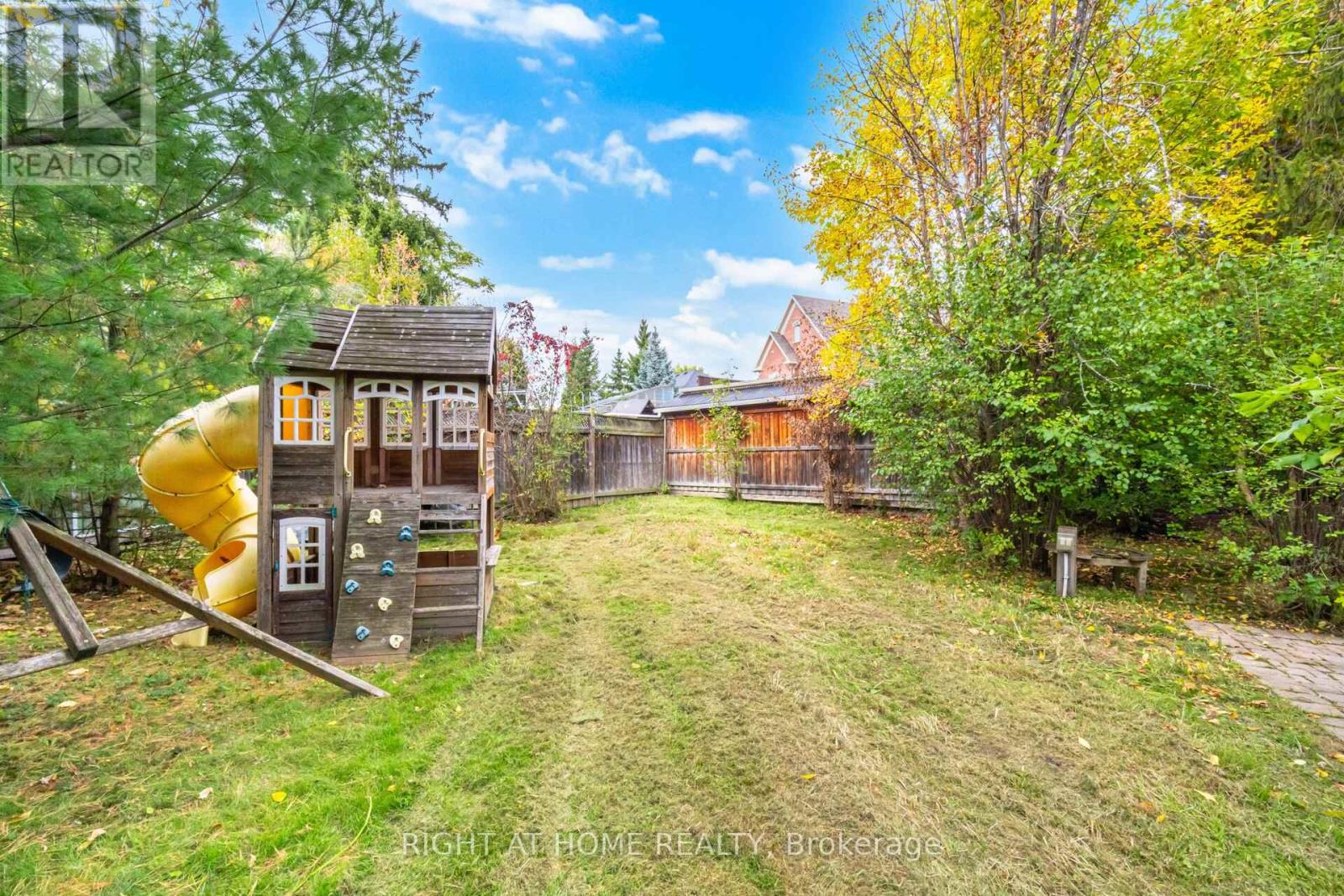 2154 Oneida Crescent, Mississauga, Ontario  L5C 1V6 - Photo 44 - W12475517