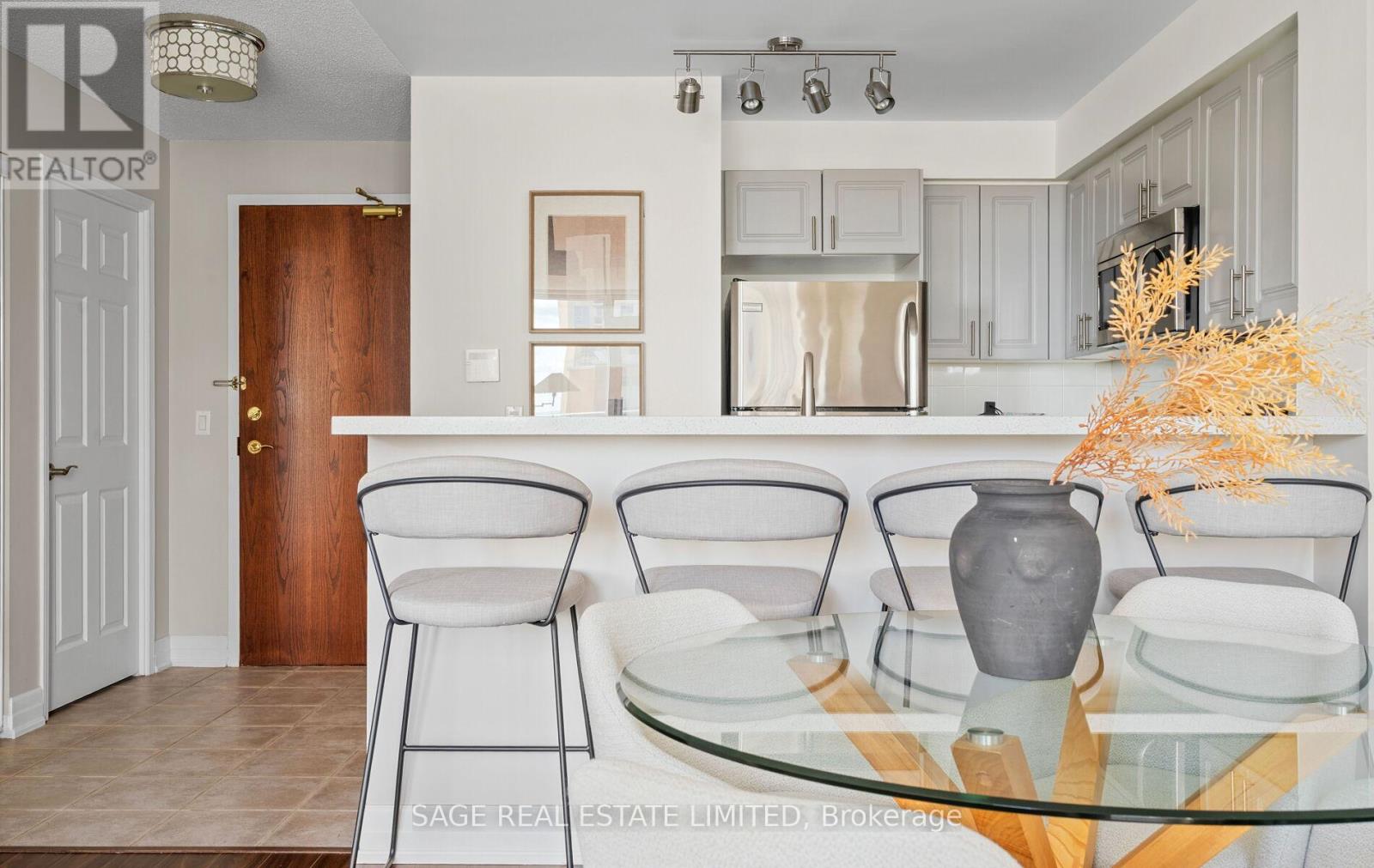 Ph2 - 15 Michael Power Place, Toronto (Islington-City Centre West), Ontario  M9A 5G4 - Photo 14 - W12475535