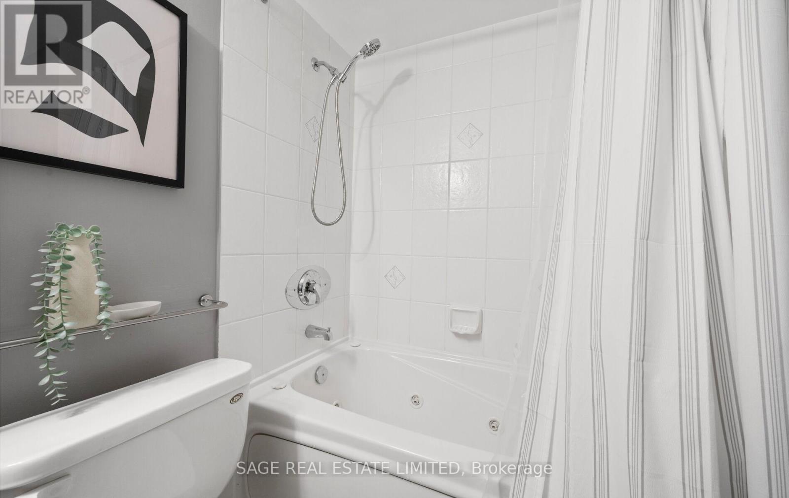 Ph2 - 15 Michael Power Place, Toronto (Islington-City Centre West), Ontario  M9A 5G4 - Photo 26 - W12475535