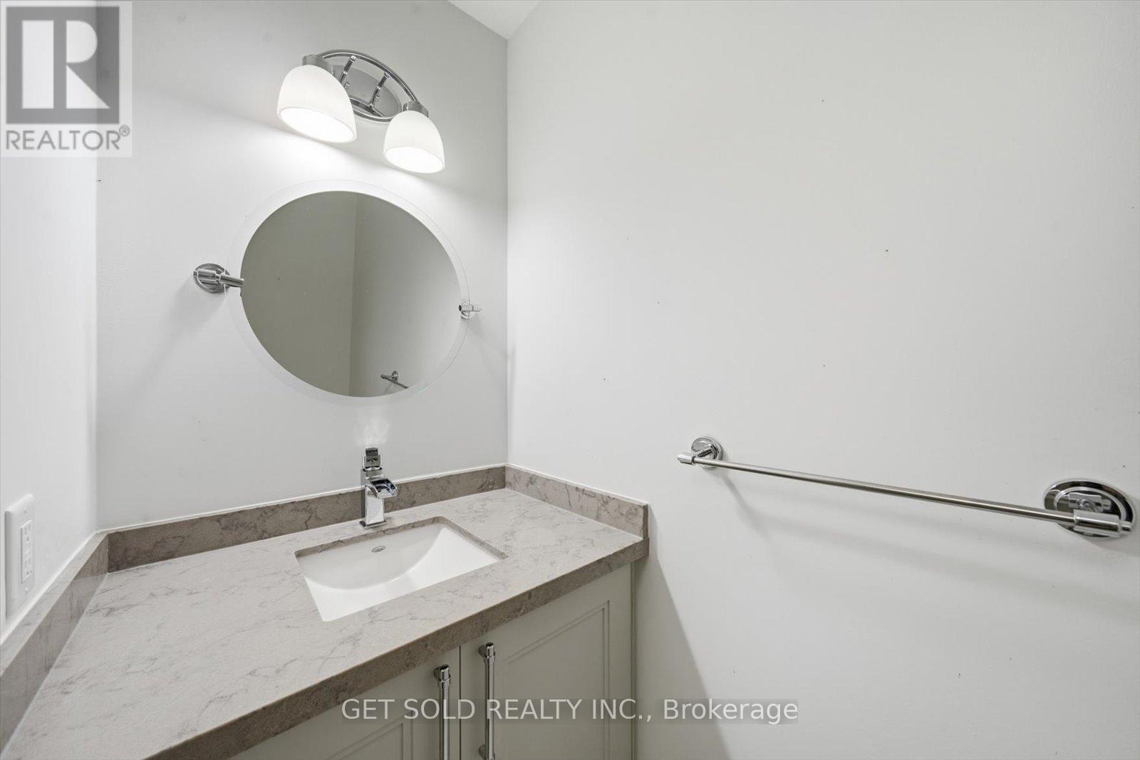 18 Mill Street S, Brampton (Downtown Brampton), Ontario  L6Y 1S5 - Photo 20 - W12475537