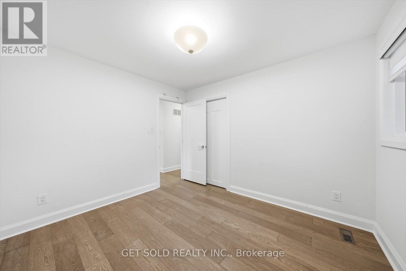18 Mill Street S, Brampton (Downtown Brampton), Ontario  L6Y 1S5 - Photo 28 - W12475537
