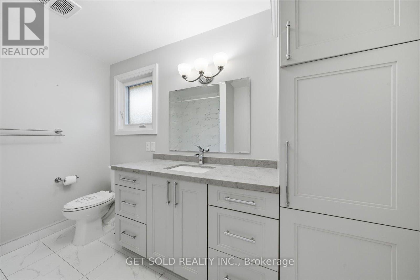 18 Mill Street S, Brampton (Downtown Brampton), Ontario  L6Y 1S5 - Photo 33 - W12475537