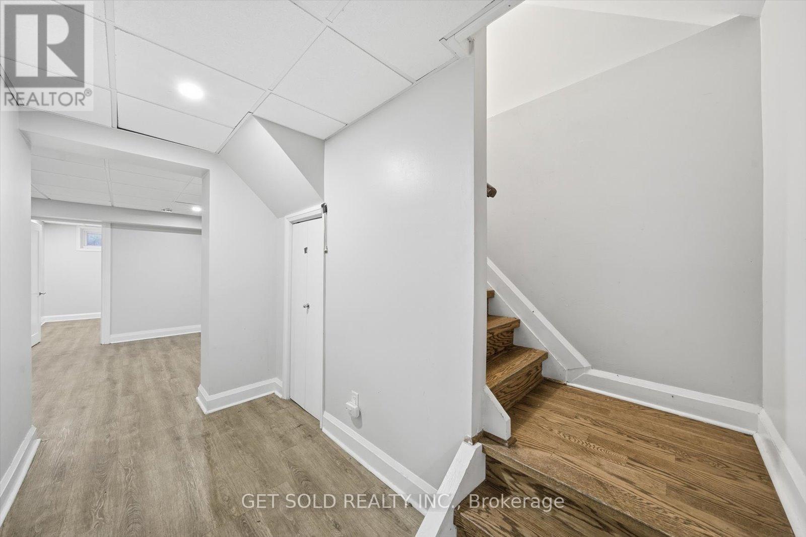 18 Mill Street S, Brampton (Downtown Brampton), Ontario  L6Y 1S5 - Photo 38 - W12475537