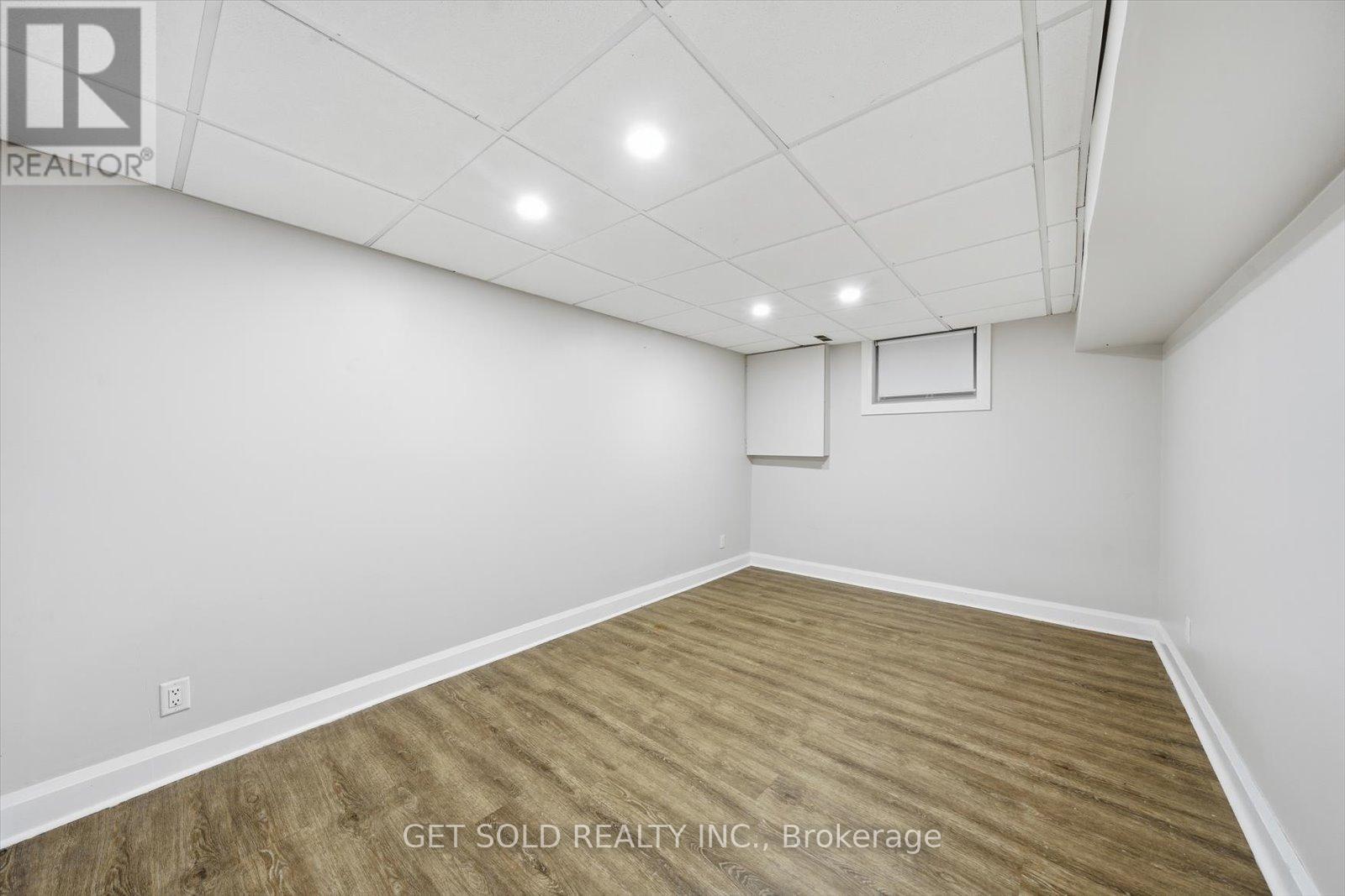 18 Mill Street S, Brampton (Downtown Brampton), Ontario  L6Y 1S5 - Photo 39 - W12475537
