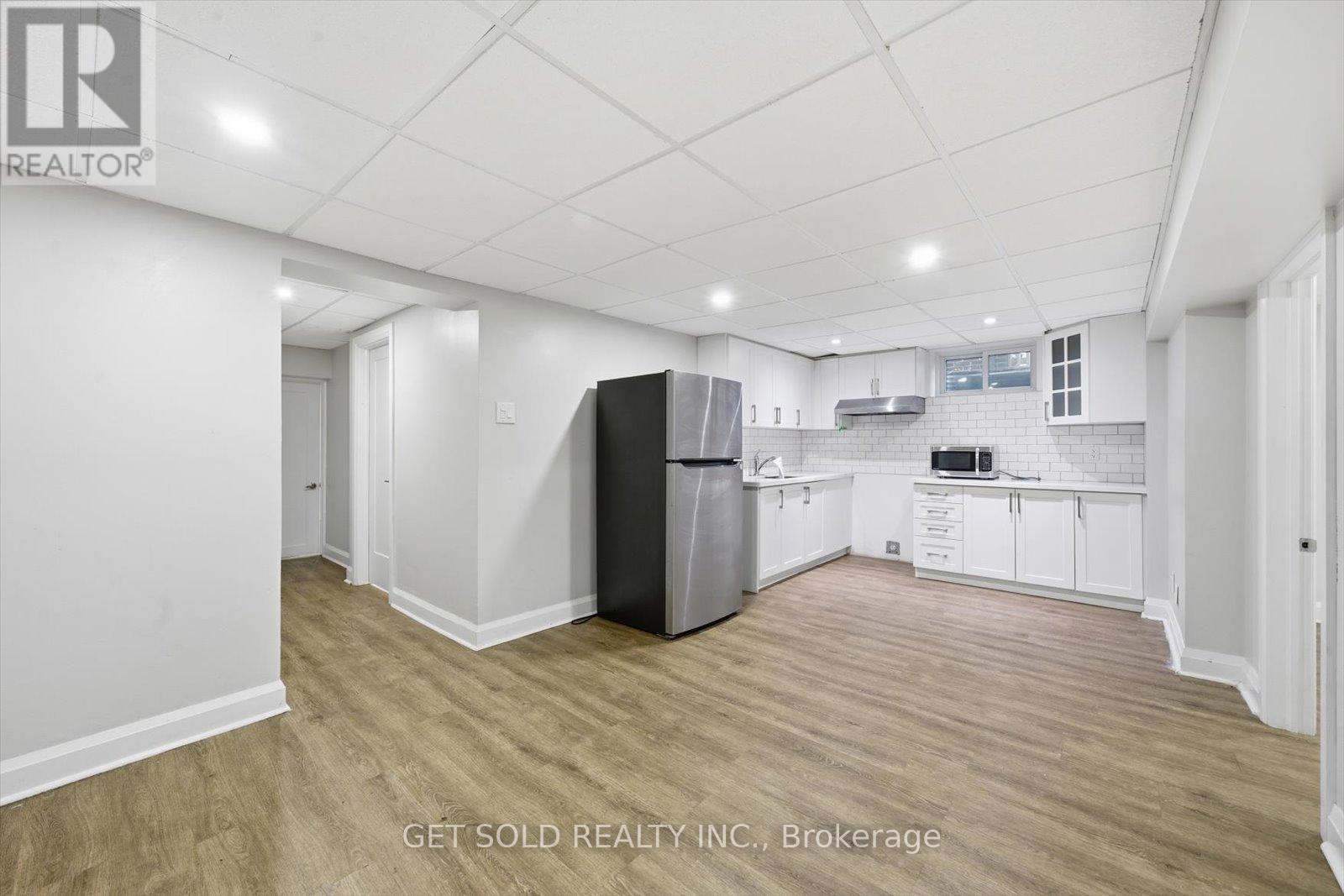 18 Mill Street S, Brampton (Downtown Brampton), Ontario  L6Y 1S5 - Photo 43 - W12475537