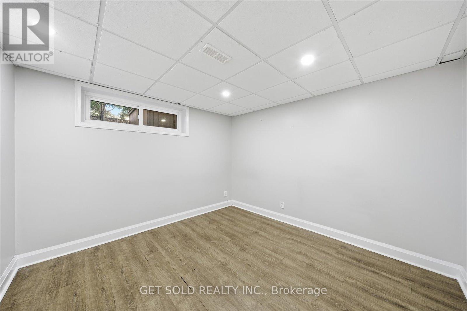 18 Mill Street S, Brampton (Downtown Brampton), Ontario  L6Y 1S5 - Photo 47 - W12475537