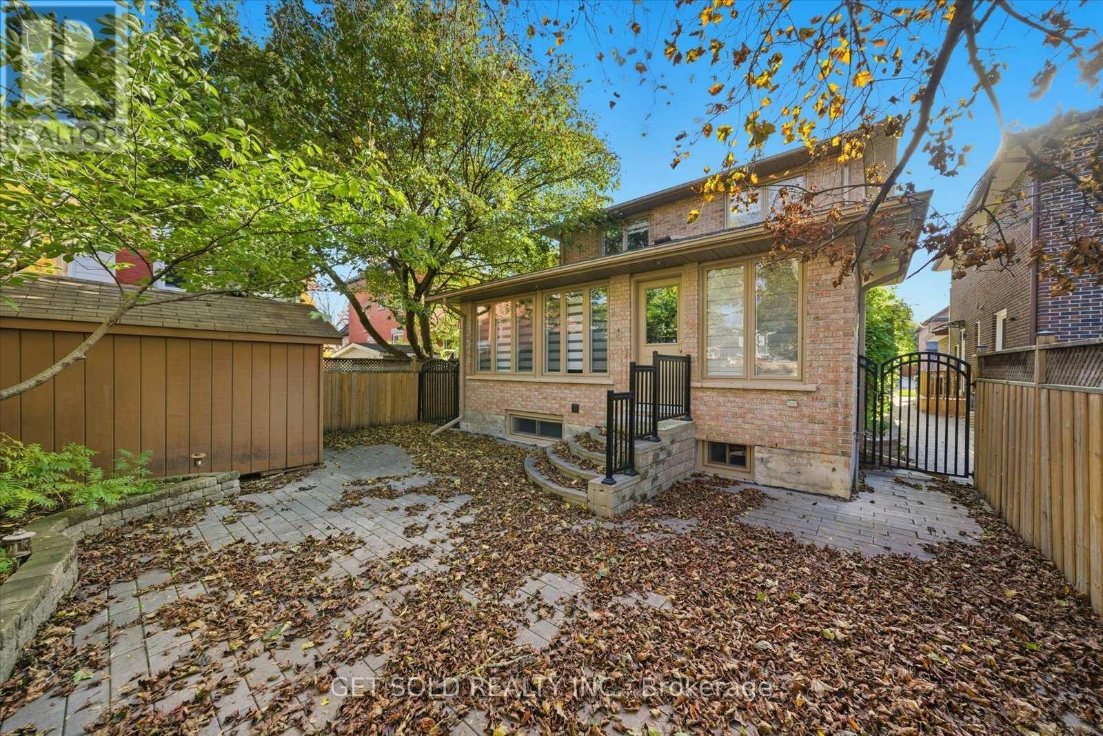 18 Mill Street S, Brampton (Downtown Brampton), Ontario  L6Y 1S5 - Photo 49 - W12475537
