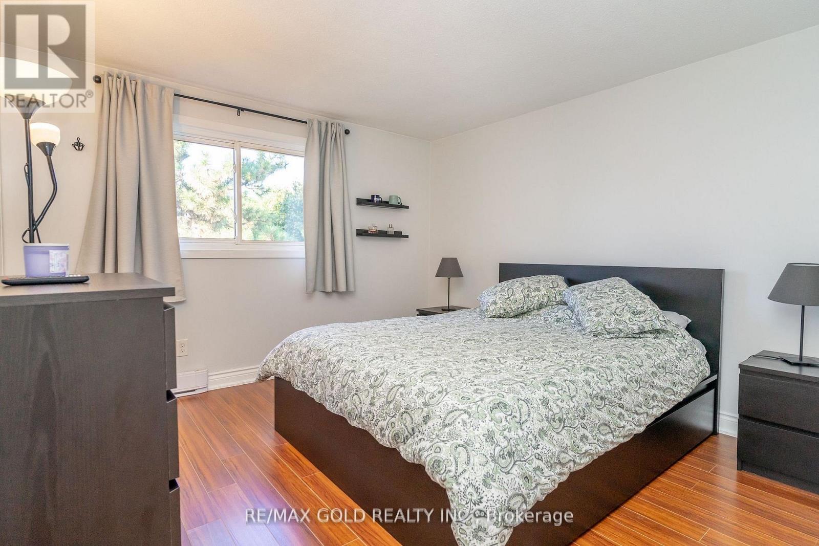 18 Juliette Square, Brampton (Northgate), Ontario  L6S 2M6 - Photo 22 - W12475540