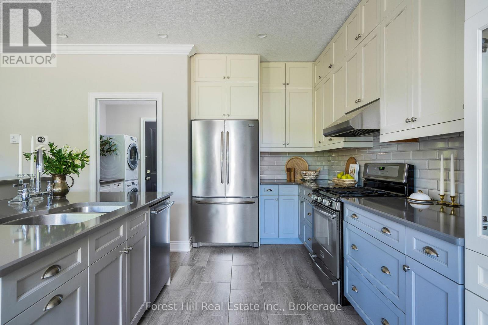 21 Marta Crescent, Barrie (Ardagh), Ontario  L4N 3N6 - Photo 17 - S12475993