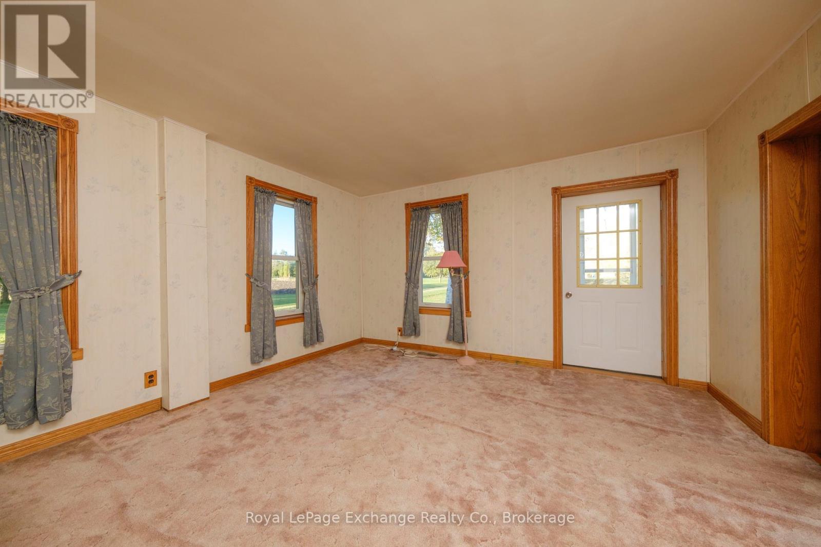 2095 12 Concession, Huron-Kinloss, Ontario  N0G 2R0 - Photo 13 - X12476016