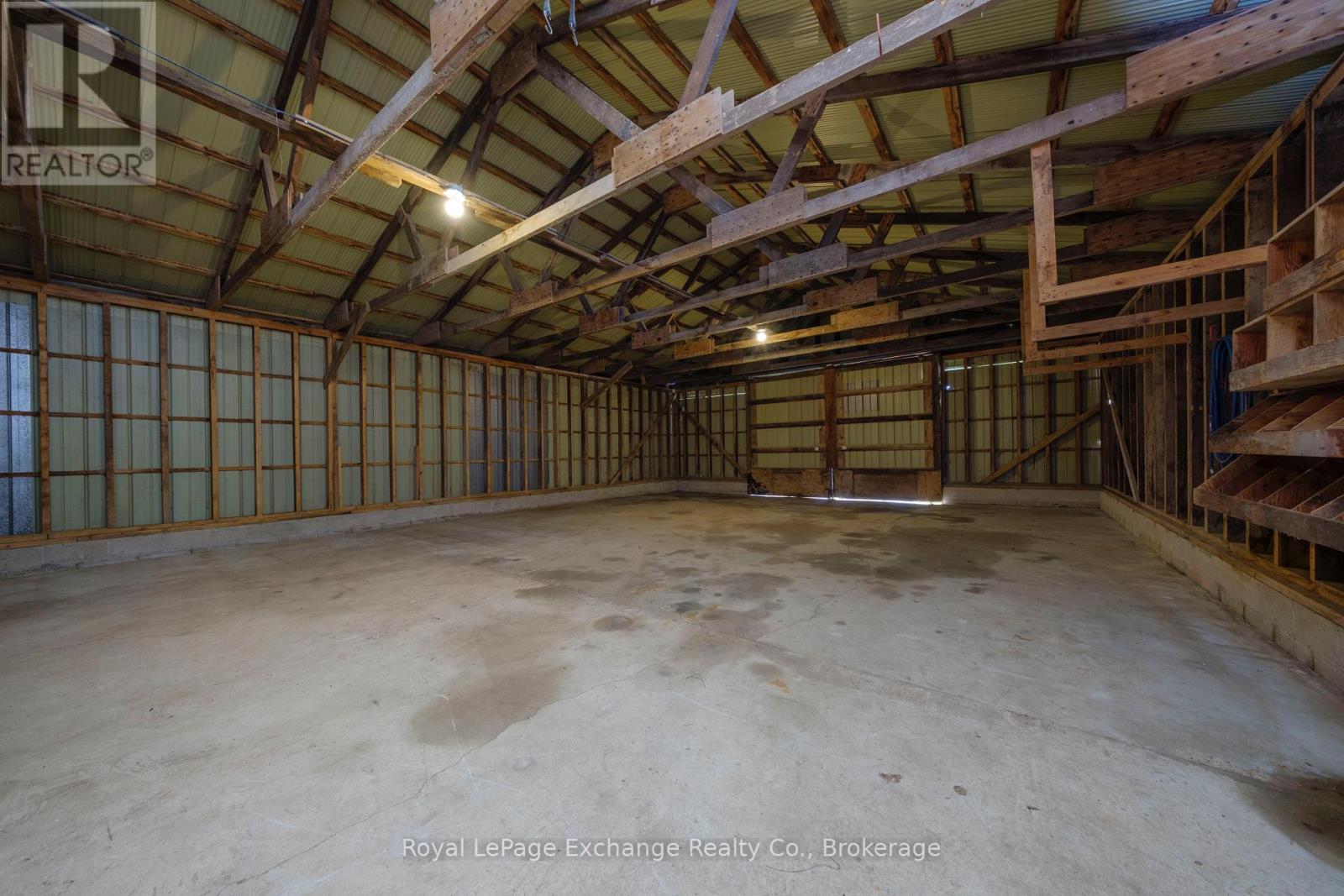 2095 12 Concession, Huron-Kinloss, Ontario  N0G 2R0 - Photo 22 - X12476016