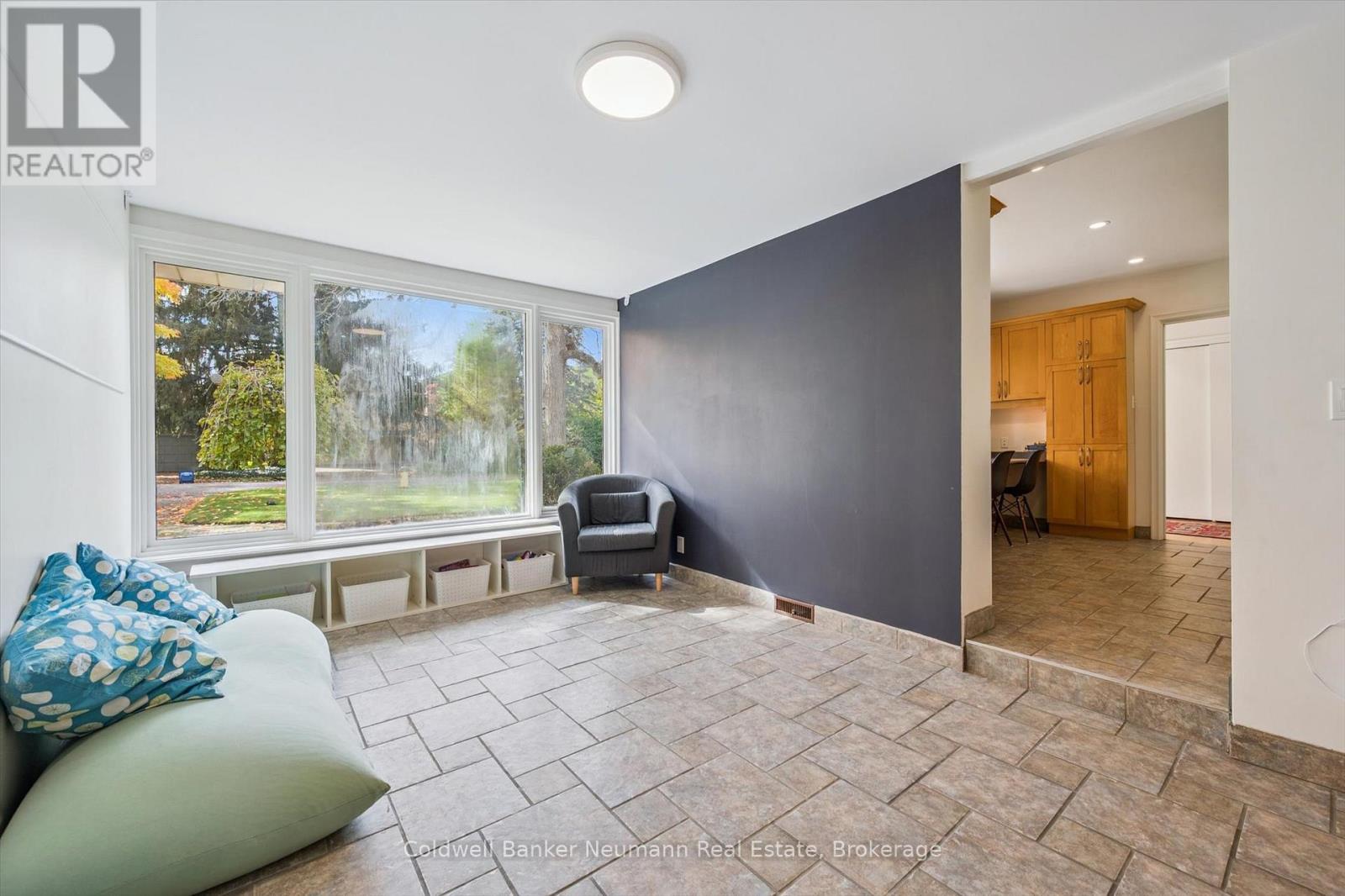36 Harcourt Drive, Guelph (Dovercliffe Park/old University), Ontario  N1G 1J6 - Photo 12 - X12476039