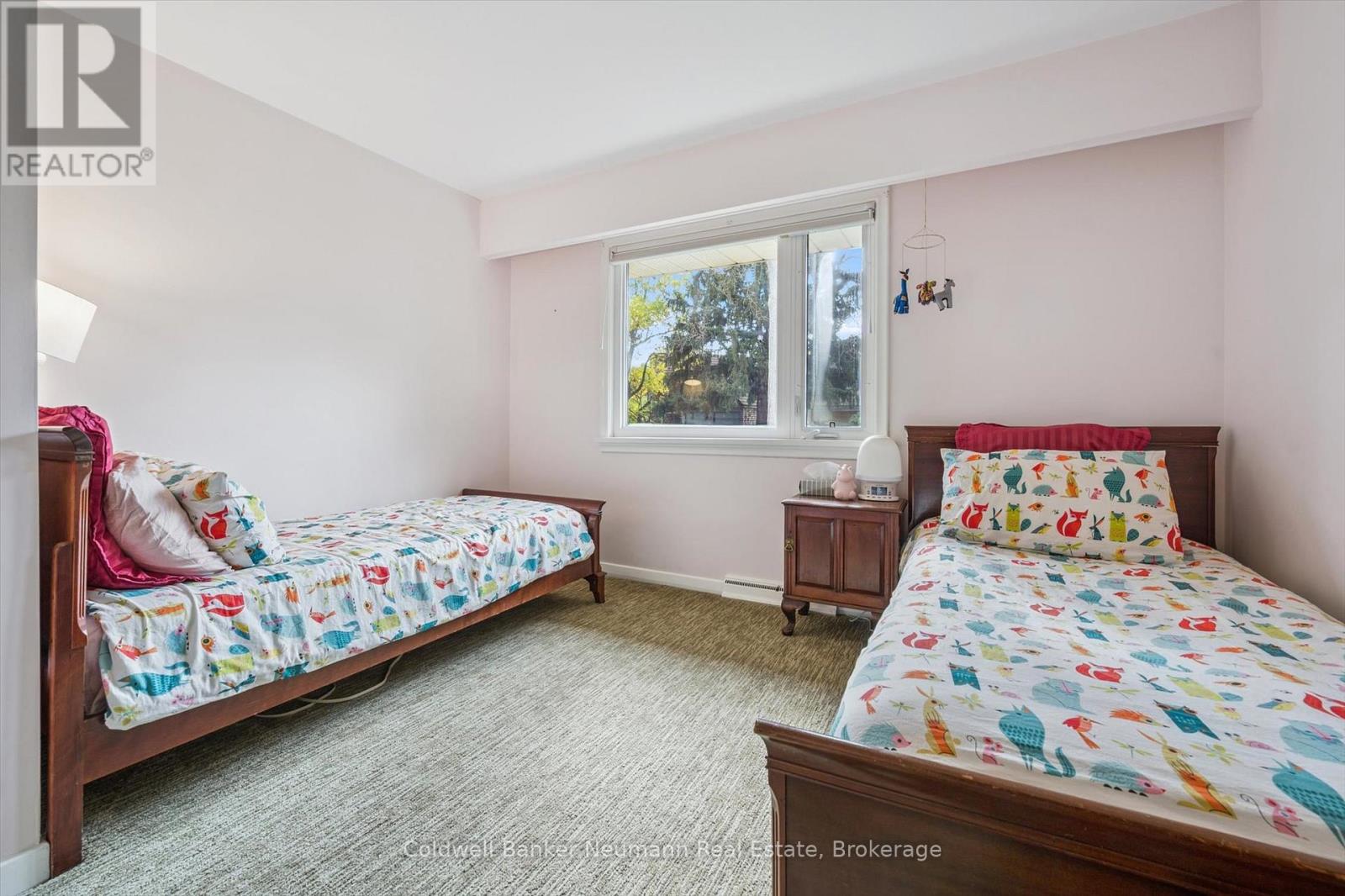 36 Harcourt Drive, Guelph (Dovercliffe Park/old University), Ontario  N1G 1J6 - Photo 15 - X12476039