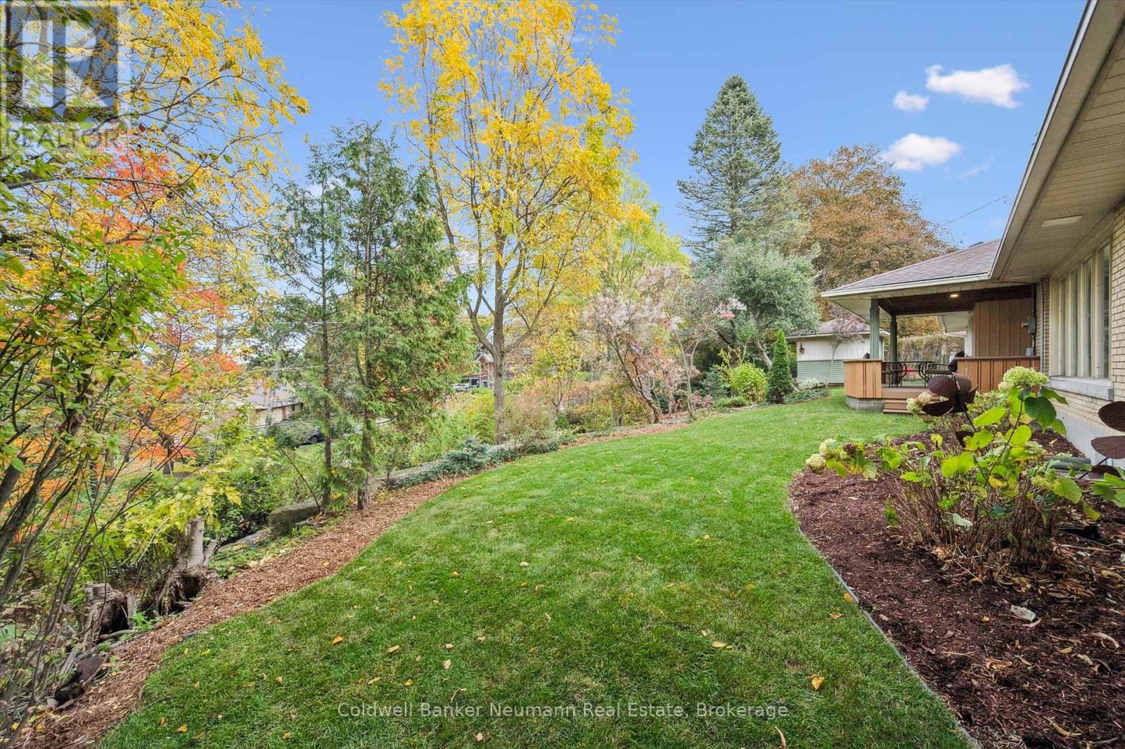 36 Harcourt Drive, Guelph (Dovercliffe Park/old University), Ontario  N1G 1J6 - Photo 31 - X12476039
