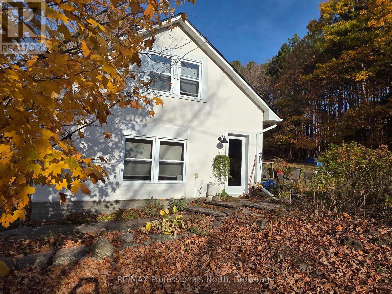 10416 Highway 118, Algonquin Highlands (Stanhope), Ontario  K0M 1S0 - Photo 6 - X12476047