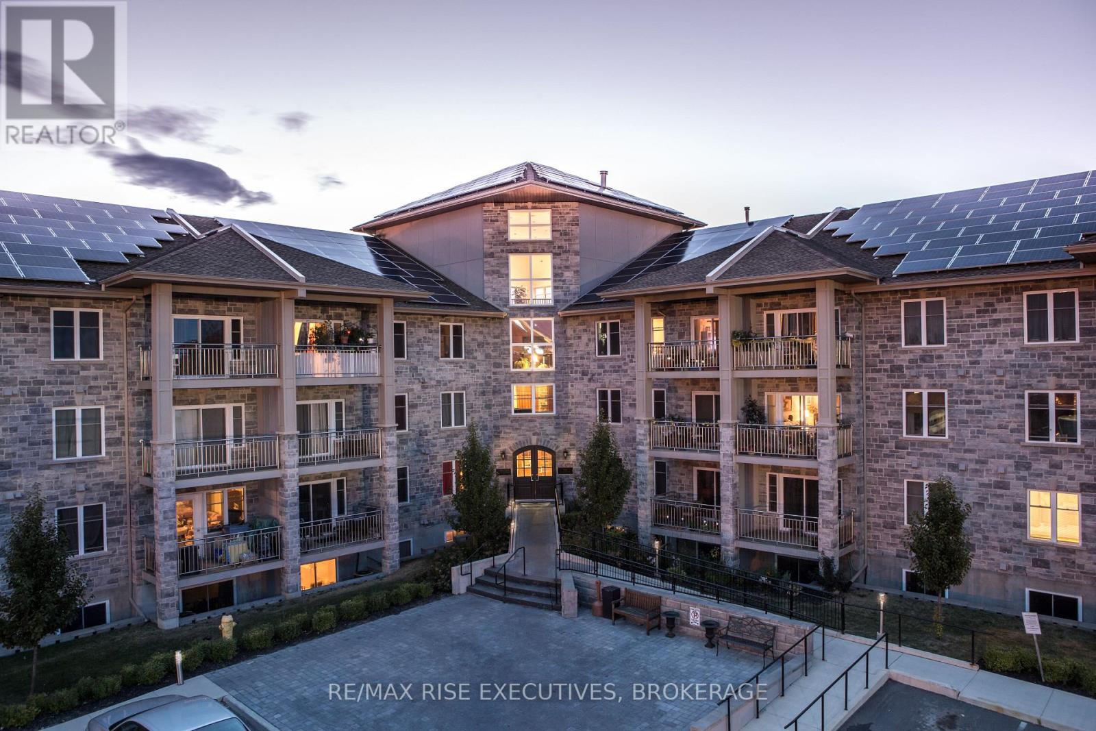 210 - 810 BLACKBURN MEWS, kingston (north of taylor-kidd blvd), Ontario