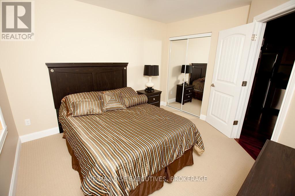 210 - 810 Blackburn Mews, Kingston (North Of Taylor-Kidd Blvd), Ontario  K7P 0H2 - Photo 10 - X12476037