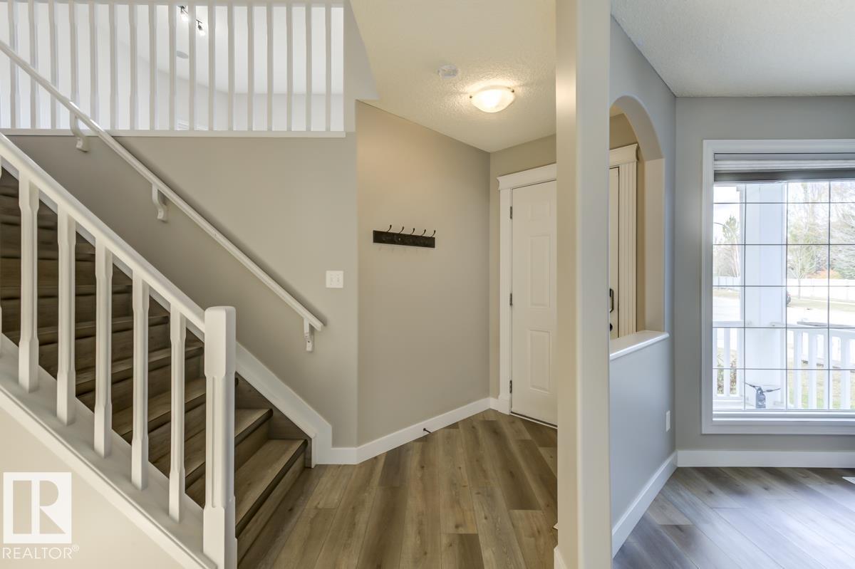 1 Highgrove Cr, Sherwood Park, Alberta  T8A 6J9 - Photo 3 - E4463043