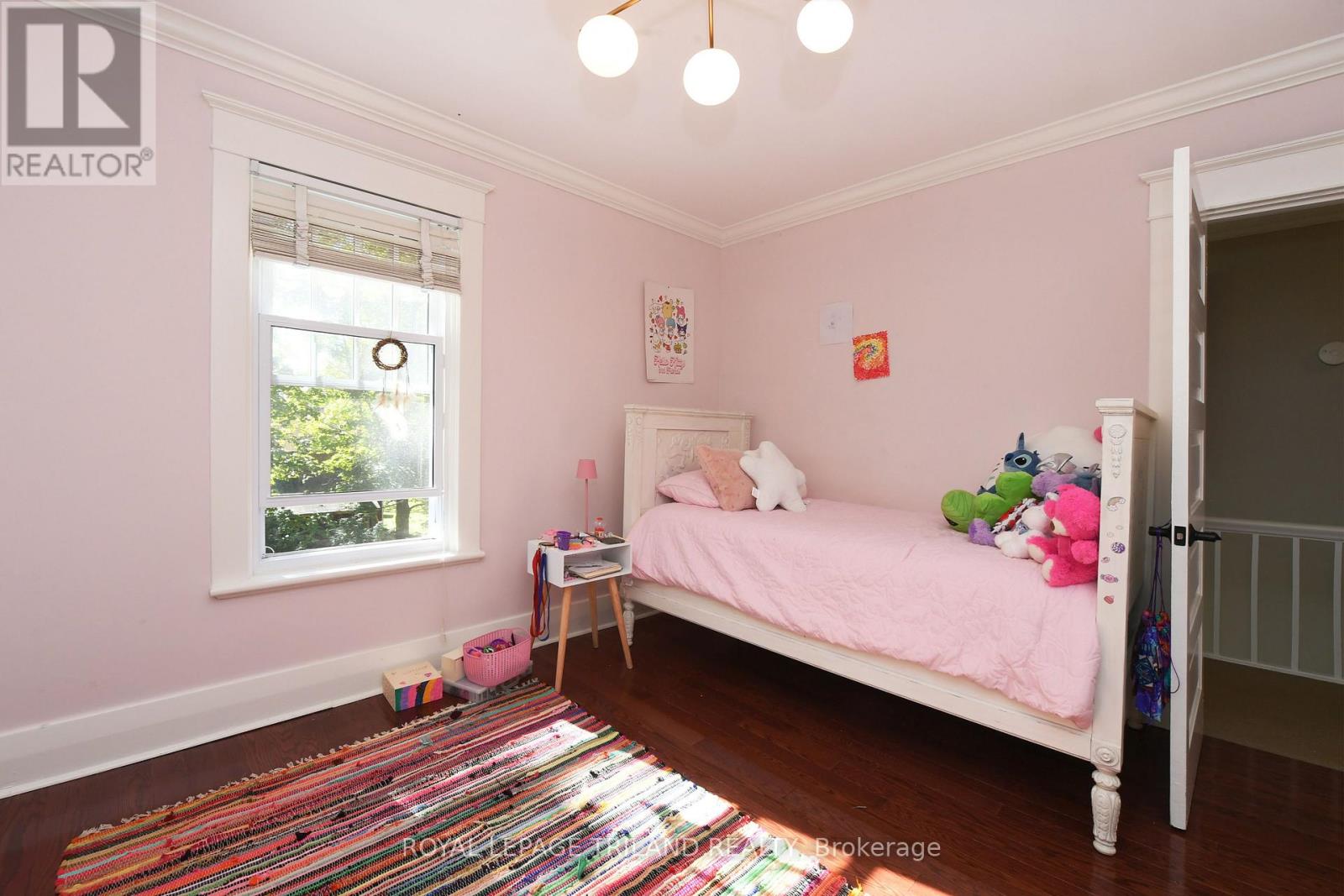 12 Victoria Street, Middlesex Centre, Ontario  N7A 2R5 - Photo 17 - X12476000