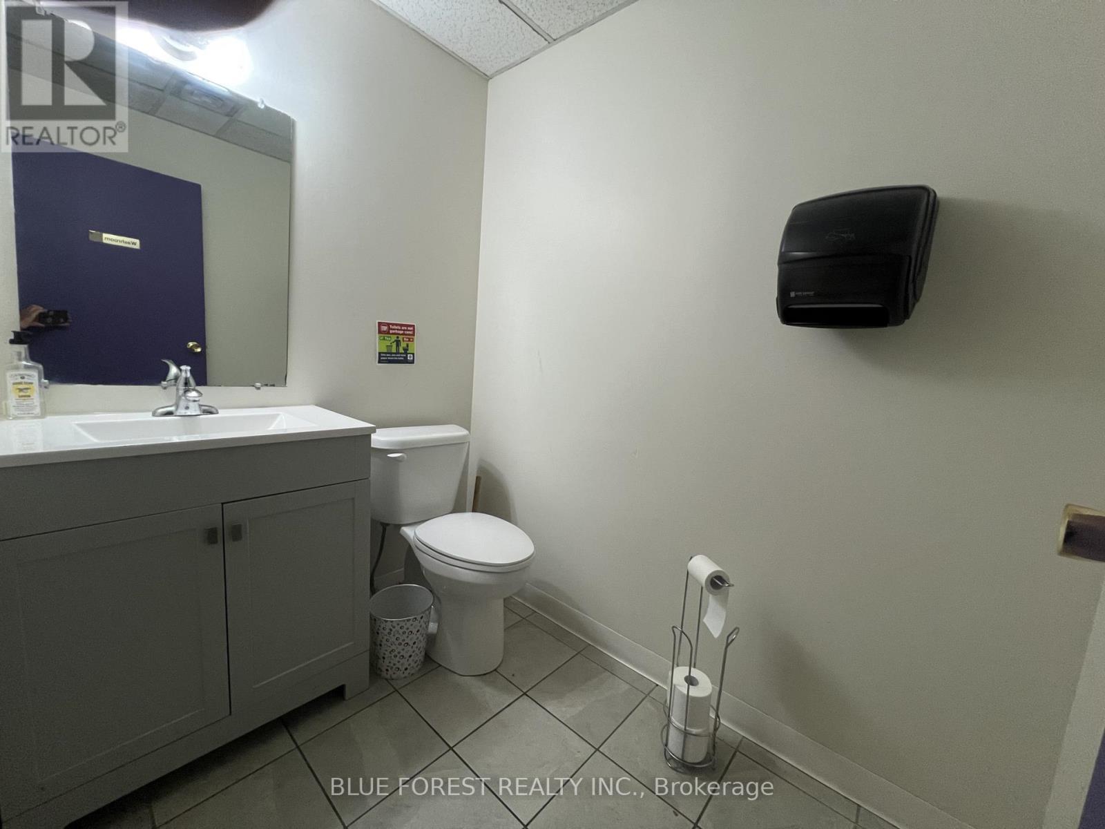 206 Piccadilly Street, London East, Ontario  N6A 1S1 - Photo 13 - X12476069