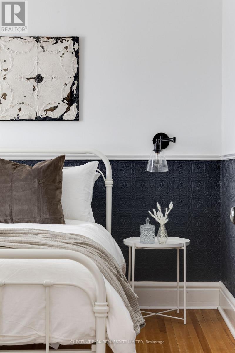 13435 Loyalist Parkway, Prince Edward County (Hallowell Ward), Ontario  K0K 2T0 - Photo 4 - X12476034