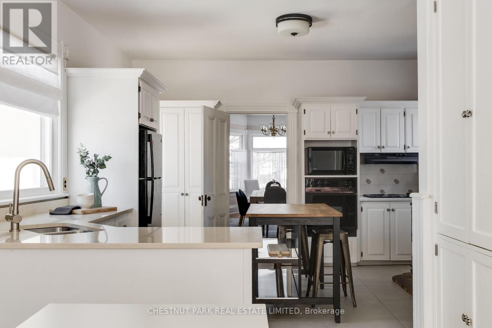 13435 Loyalist Parkway, Prince Edward County (Hallowell Ward), Ontario  K0K 2T0 - Photo 9 - X12476034