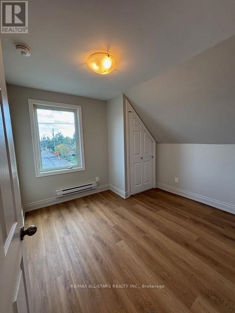 18 Lindsay Street, Kawartha Lakes (Fenelon Falls), Ontario  K0M 1N0 - Photo 11 - X12476126