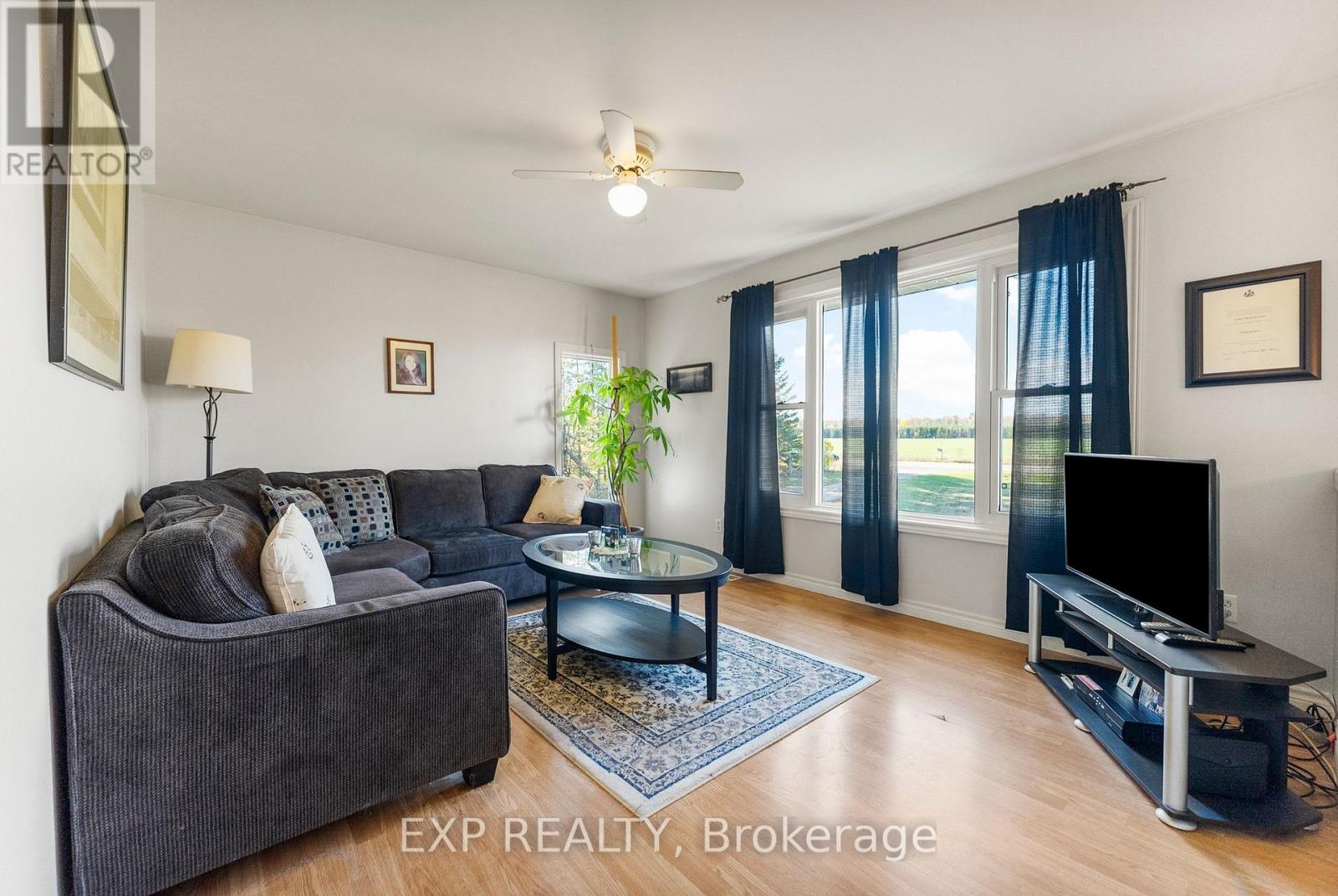 1860 Lochwinnoch Road, Horton, Ontario  K7V 3Z4 - Photo 10 - X12476031