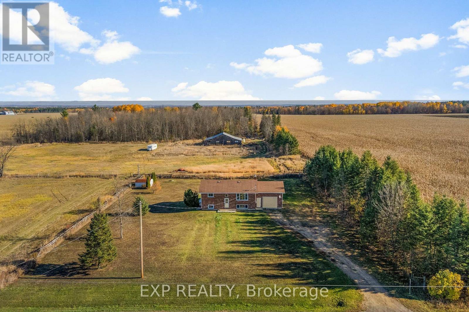 1860 Lochwinnoch Road, Horton, Ontario  K7V 3Z4 - Photo 5 - X12476031