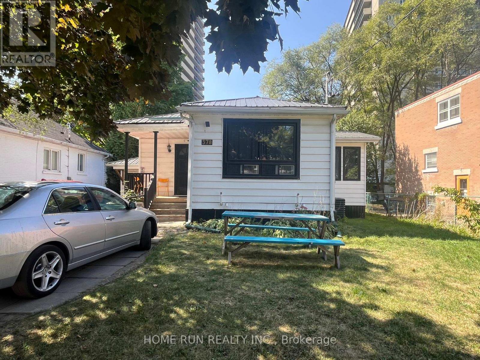 378 ENFIELD AVENUE, Ottawa, Ontario