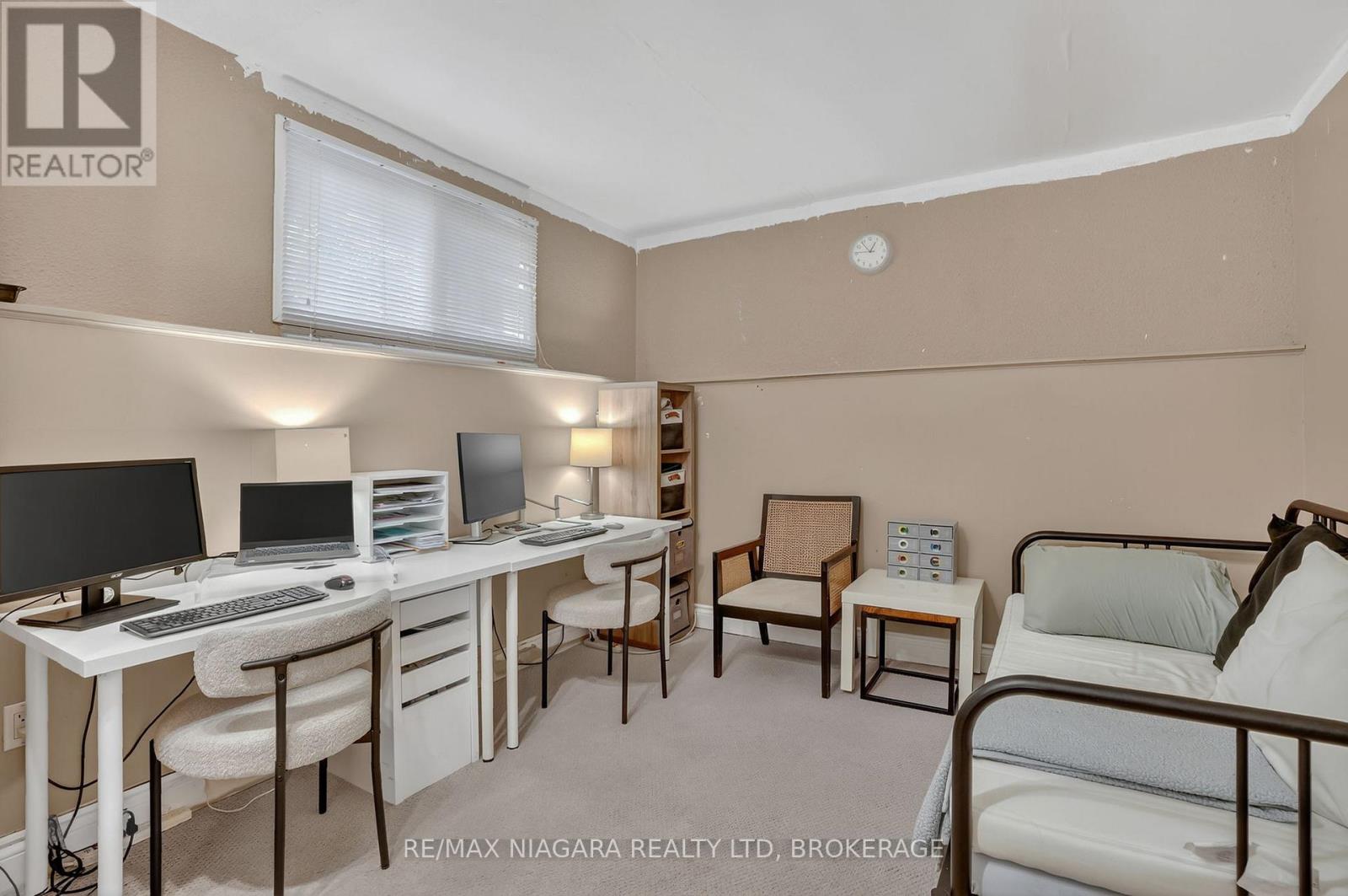 29 Baxter Crescent, Thorold (Confederation Heights), Ontario  L2Z 4S1 - Photo 34 - X12476074