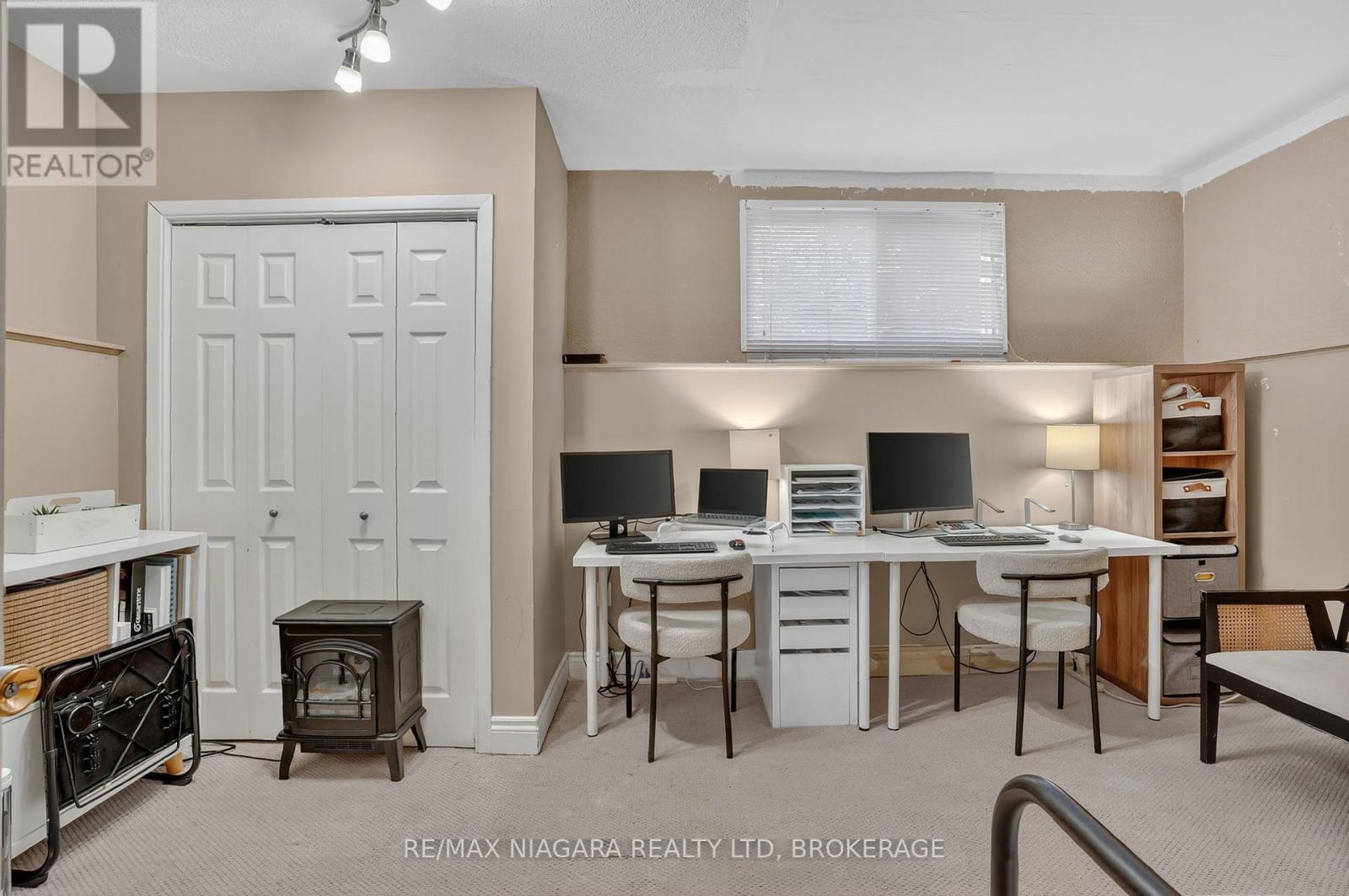 29 Baxter Crescent, Thorold (Confederation Heights), Ontario  L2Z 4S1 - Photo 35 - X12476074