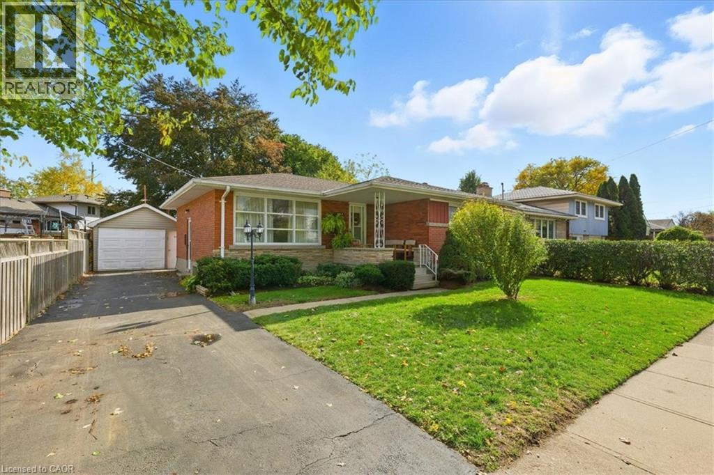 943 Winterhalt Avenue, Cambridge, Ontario  N3H 4J7 - Photo 1 - 40779262