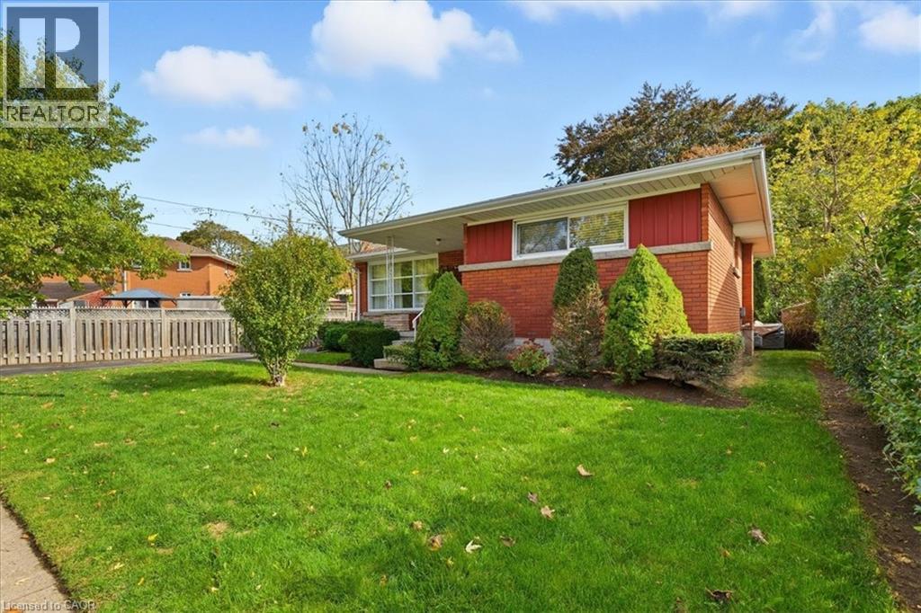 943 Winterhalt Avenue, Cambridge, Ontario  N3H 4J7 - Photo 2 - 40779262