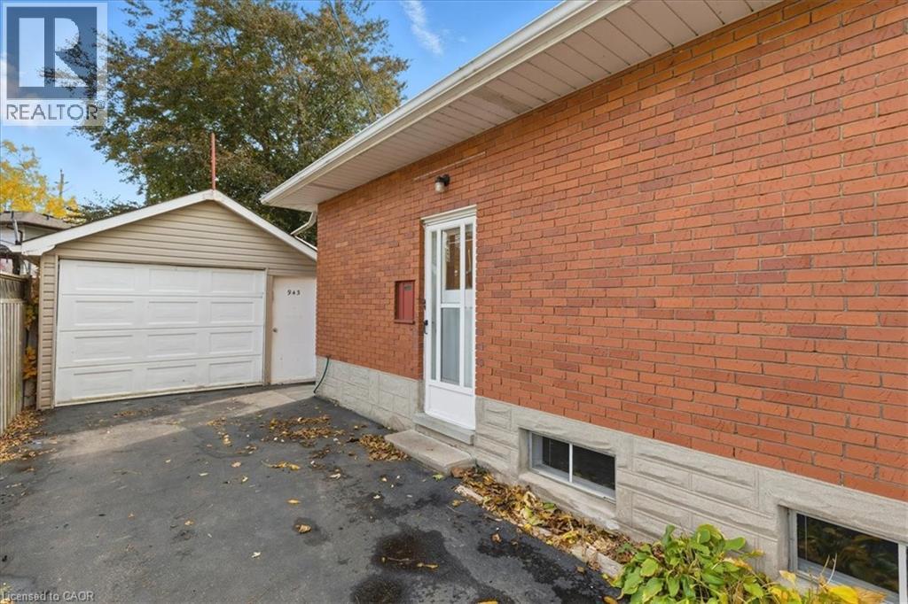 943 Winterhalt Avenue, Cambridge, Ontario  N3H 4J7 - Photo 38 - 40779262