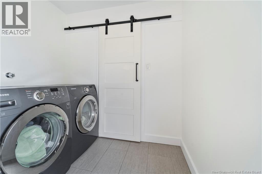 256 Foulem, Caraquet, New Brunswick  E1W 1A4 - Photo 16 - NB127963