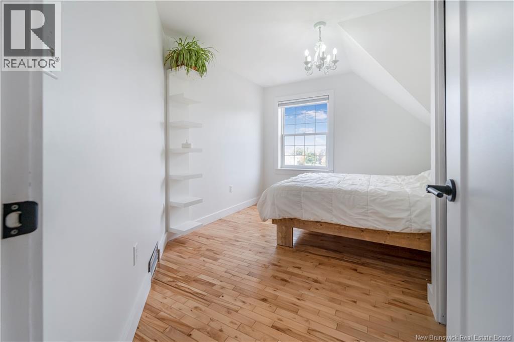 256 Foulem, Caraquet, New Brunswick  E1W 1A4 - Photo 25 - NB127963