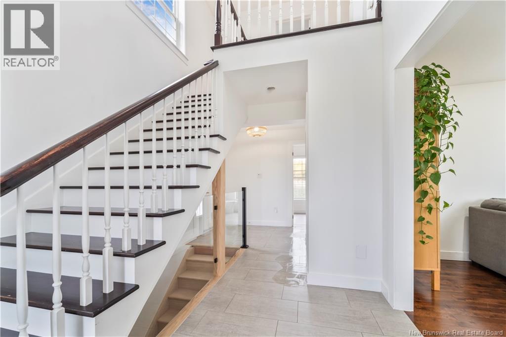 256 Foulem, Caraquet, New Brunswick  E1W 1A4 - Photo 3 - NB127963