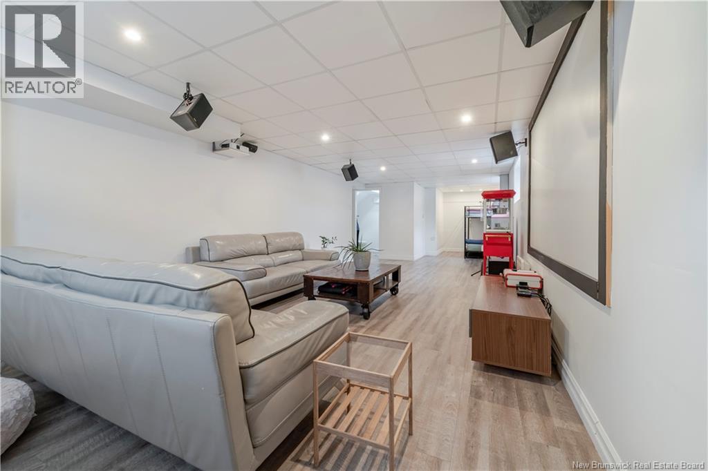 256 Foulem, Caraquet, New Brunswick  E1W 1A4 - Photo 31 - NB127963