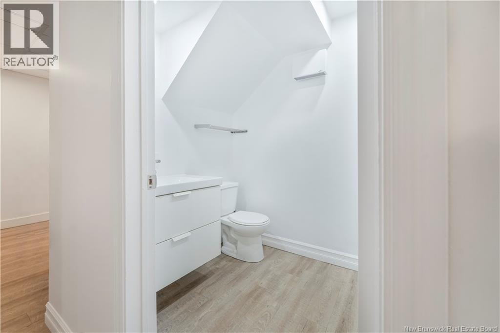 256 Foulem, Caraquet, New Brunswick  E1W 1A4 - Photo 35 - NB127963