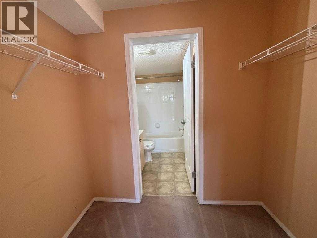 3318, 10 Prestwick Bay Se, Calgary, Alberta  T2Z 0B5 - Photo 9 - A2252158